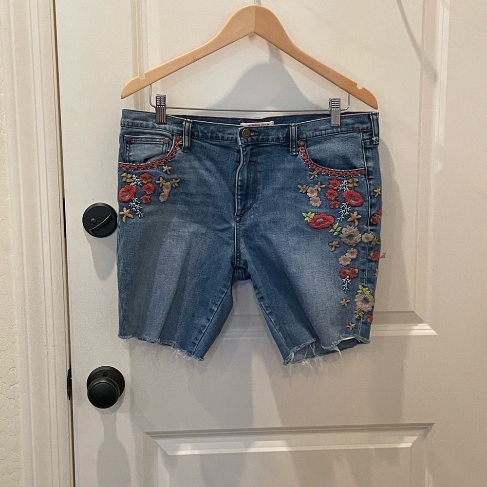 RARE FIND! JW CUT OFFS